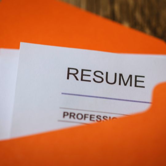 How to Make a Resume That Will Get You Employed